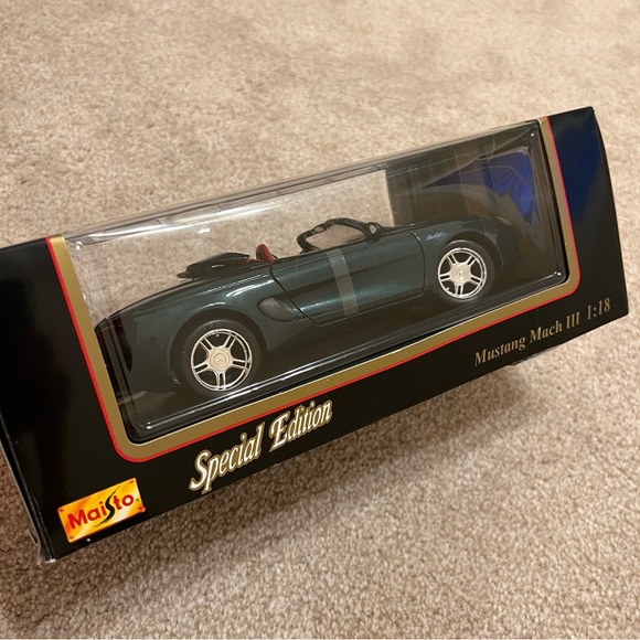 Maisto Special Edition Mustang Mach III Toy Car - Black and Red